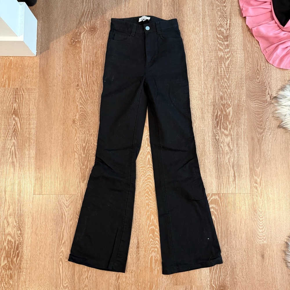 & other stories black denim wide leg jeans 
Size 0
